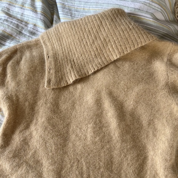 Angora blend short sleeve sweater in camel - Picture 4 of 5